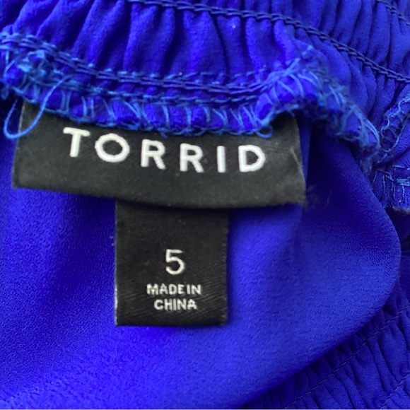 Torrid Georgette Smocked Neck Cold Shoulder Blouse Blue Women’s Plus Sz 5X - Picture 6 of 8